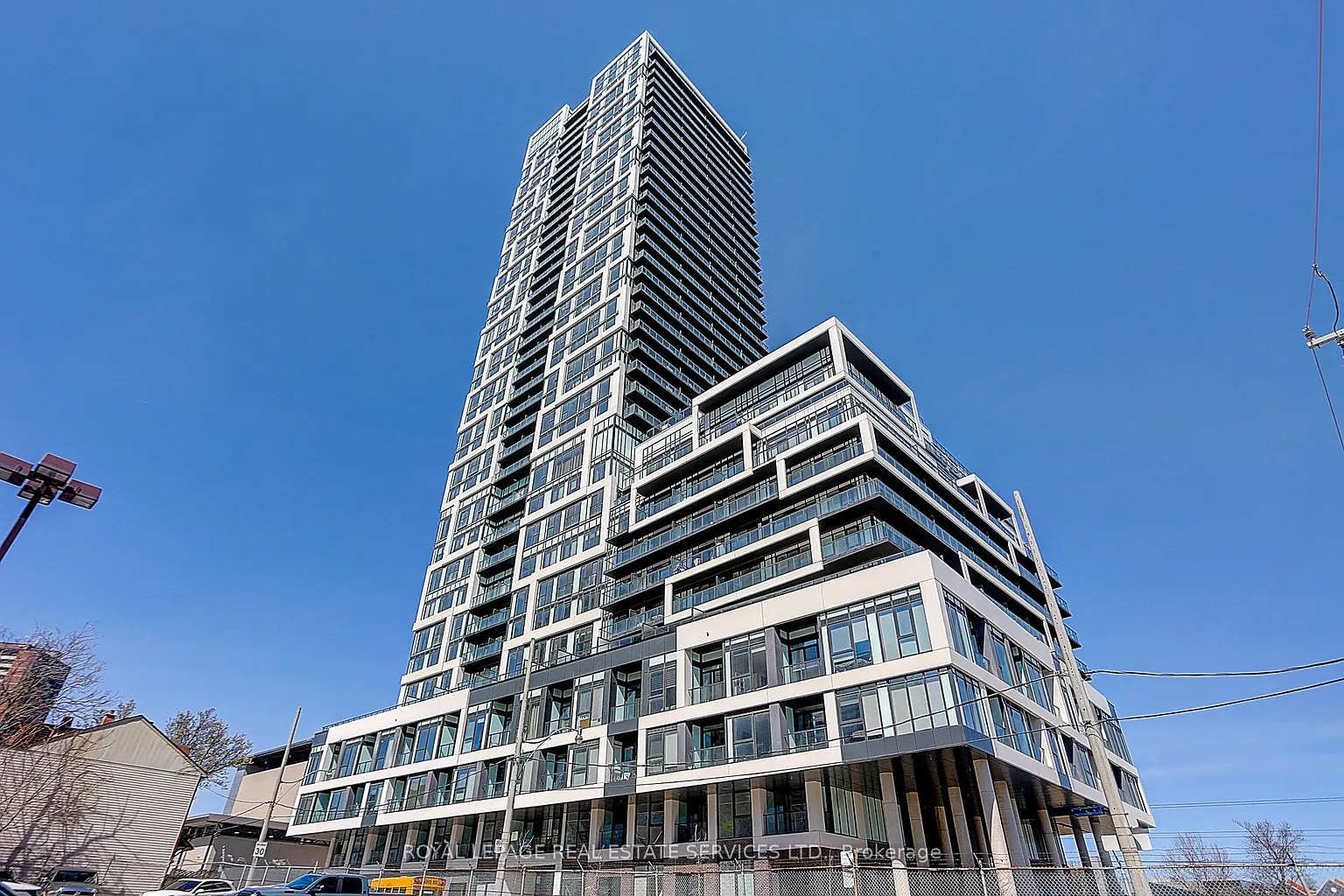 5 Defries St #3304 photo 1