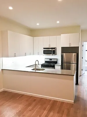 Rented by Charles Coutinho LLC | media 57