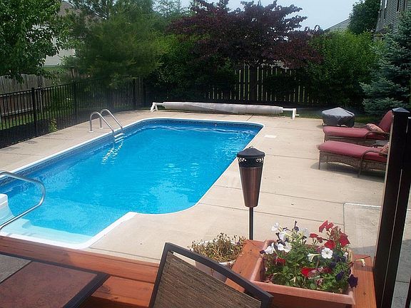 3rd image of 1934 Sunridge Dr