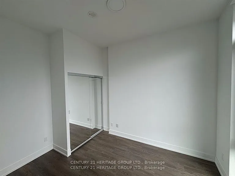 308 Jarvis St #3401 — Photo 9