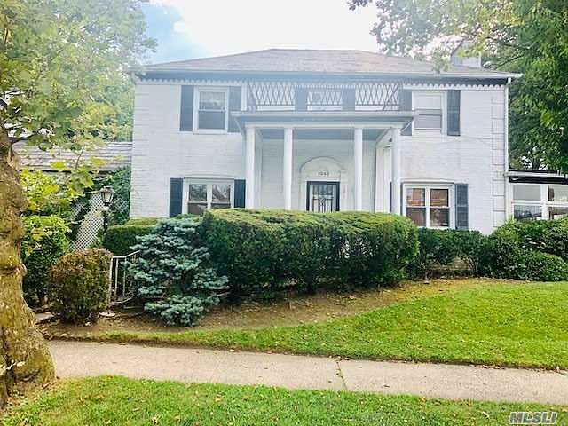 1st image of 8062 188th St