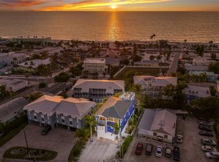 206 Church Ave, Bradenton Beach, FL 34217