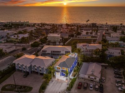 206 Church Ave, Bradenton Beach, FL, 34217