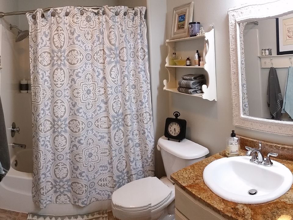 Guest bathroom