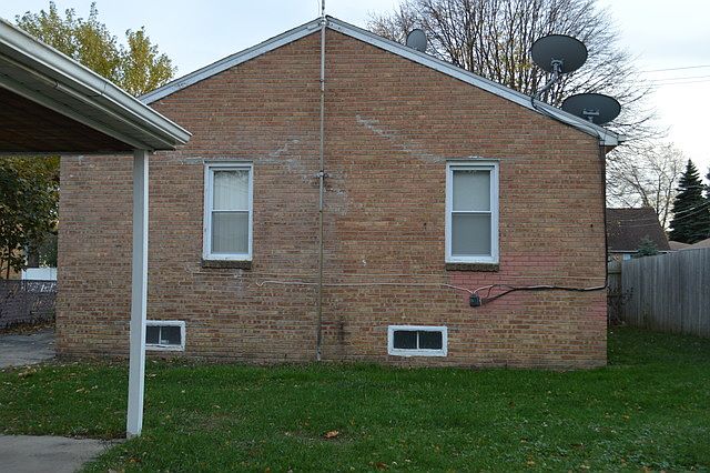 2nd image of 2214 W Catalpa Ave
