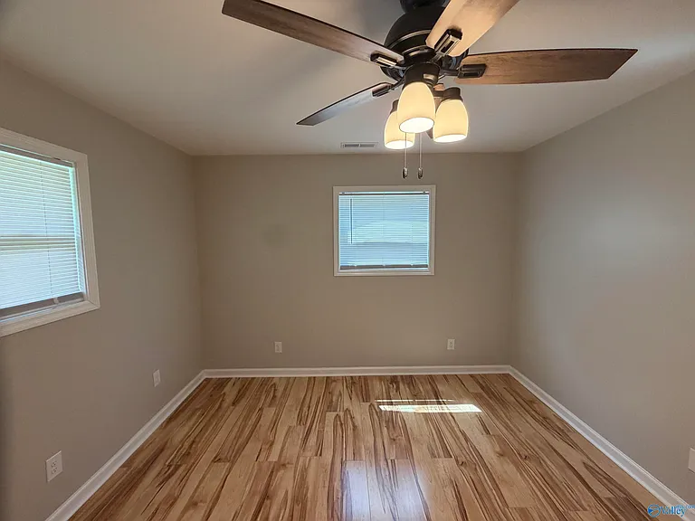 507 Woodland St NW — Photo 16