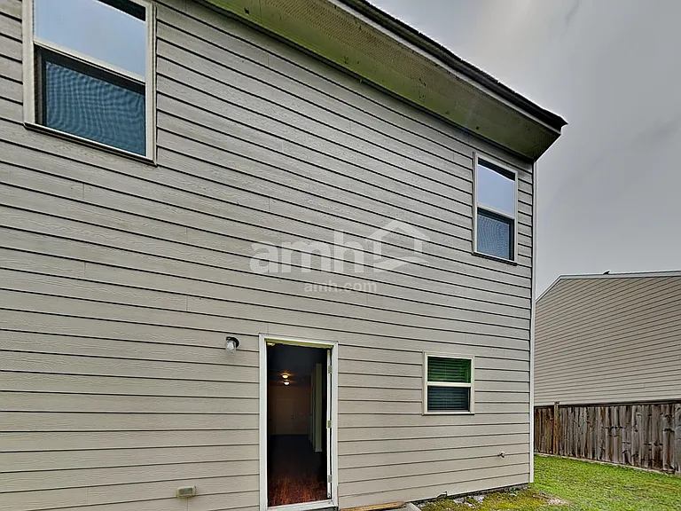 350 Scotland Dr — Photo 16