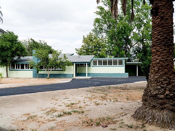 2nd image of 9516 Langdon Ave