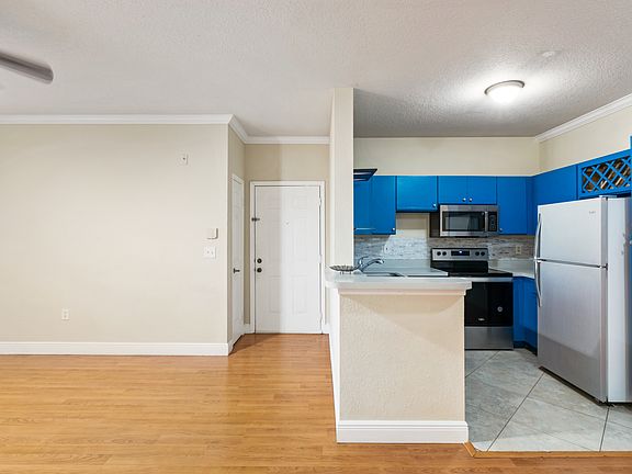 3rd image of 2532 Robert Trent Jones Dr APT 1522