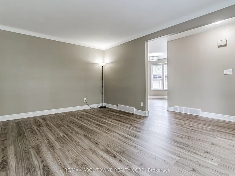 19 Friars Ct — Photo 10