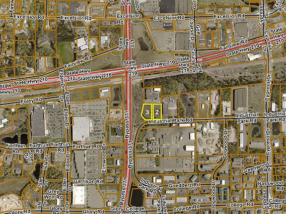 3rd image of 3 Industrial Park Rd SW