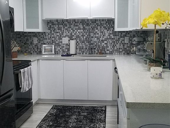 5th image of 1651 NE 115th Street #2C