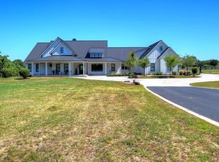 106 Kings Ln, Montgomery, TX 77356