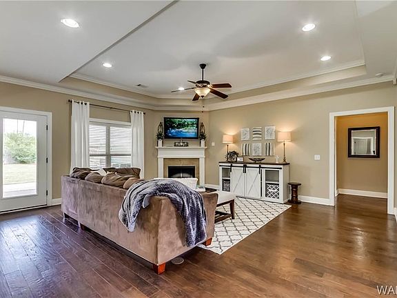 5th image of 11715 Belle Meade Cir