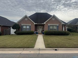 2217 Yorkshire SE, Decatur, AL 35601