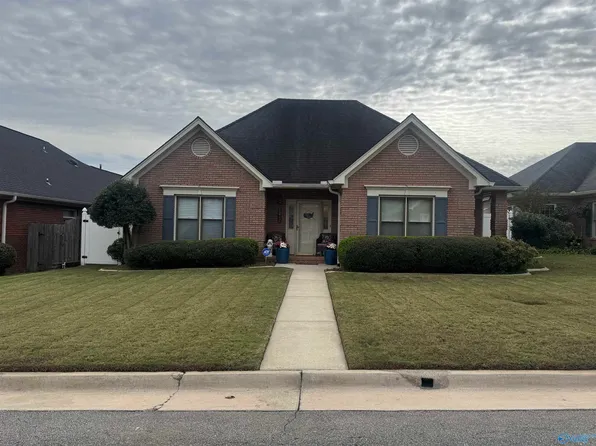 2217 Yorkshire SE, Decatur, AL 35601