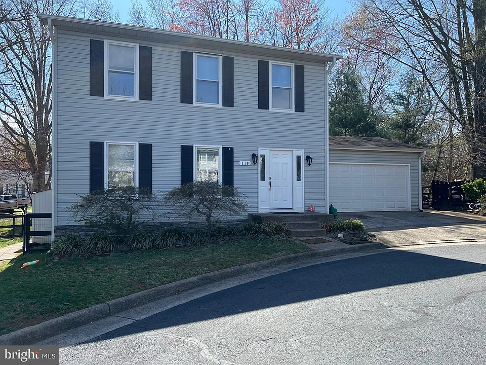 110 Oak View Dr SE