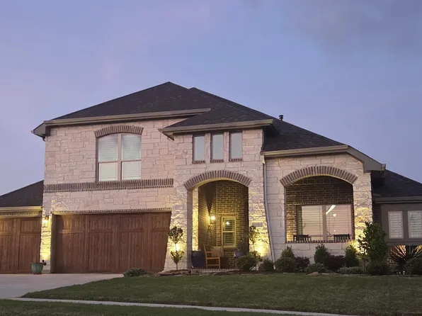 1913 Flora Ln, Desoto, TX 75115