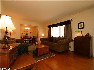 1st image of 305 Ravenscroft Dr