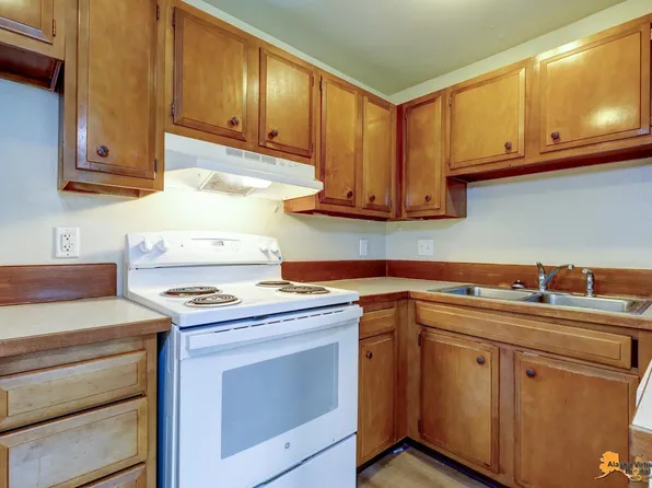1462 W 26th Ave, Anchorage, AK