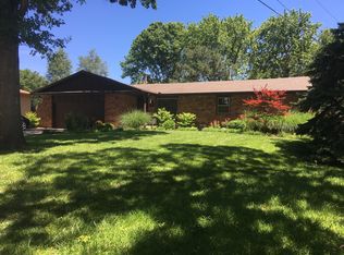 2306 Manchester Rd, Lawrence, KS 66049