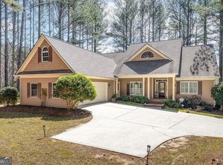 404 Golden Delicious Rd, Clarkesville, GA 30523
