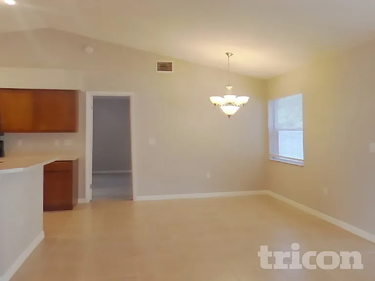 4739 Acorn Dr — Photo 4