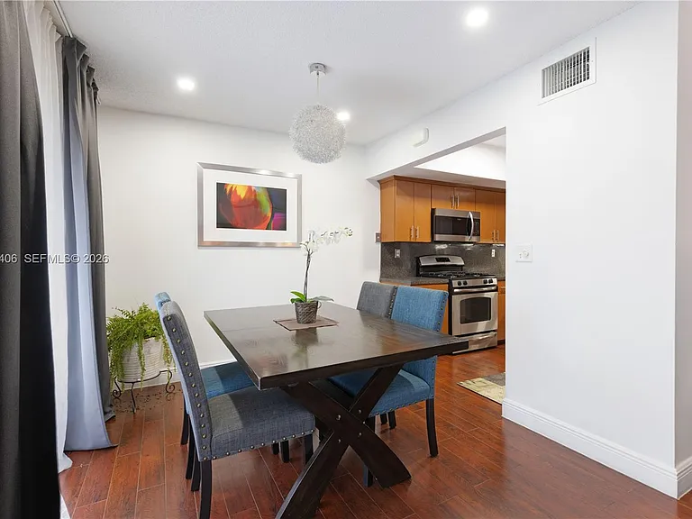 8390 N Missionwood Cir #D-18 — Photo 11