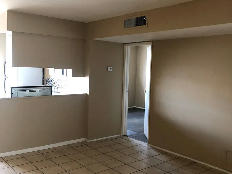 761 E Twain Ave #4 — Photo 10