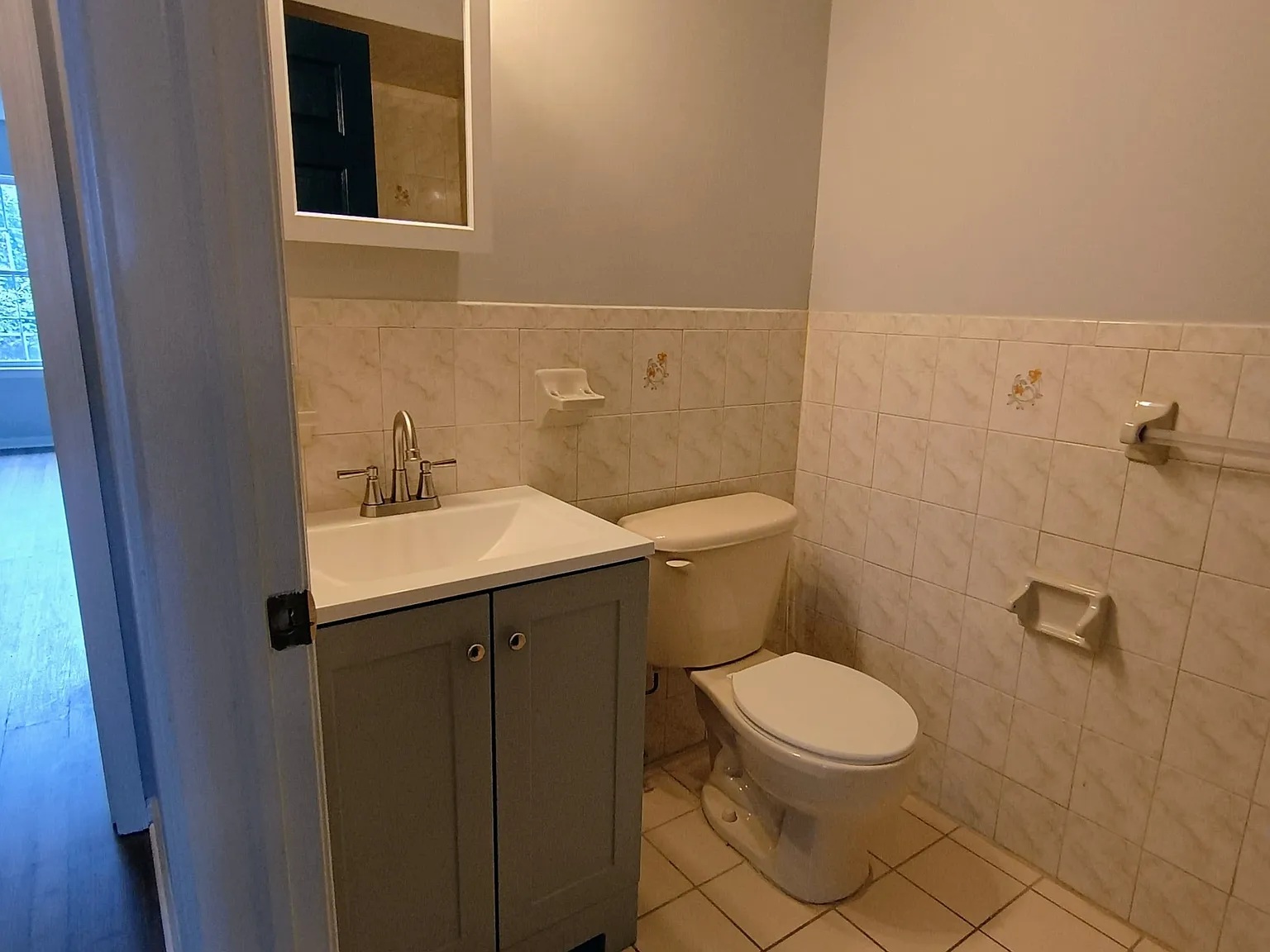347 Ridgewood Avenue - 2 — Photo 2