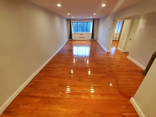 Rented by Metro Garden Realty NYC | media 2