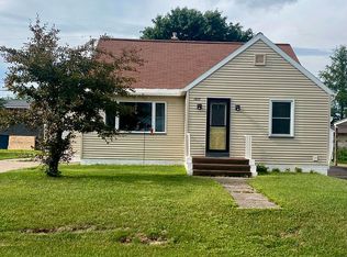 1855 Cindy St, Ishpeming, MI 49849