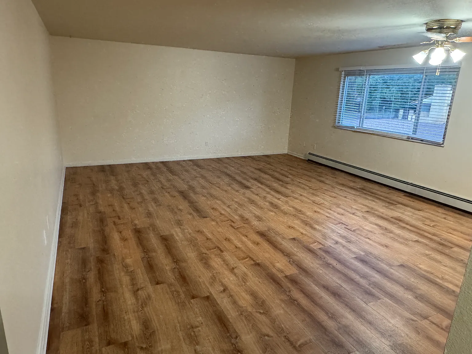 2 bed, 1152 sqft, $1,450 — Photo 3