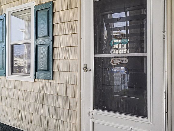 2nd image of 213 Landing Rd. #D