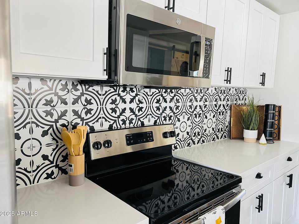 5242 S 11TH Avenue, Phoenix, AZ 85041 | Zillow