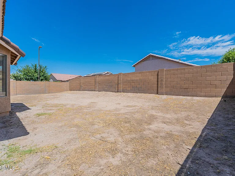 24866 W Huntington Dr — Photo 42