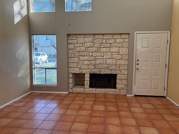 3rd image of 9226 Jollyville Rd APT 144