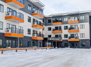 1639 Saint Marys Rd #205, Winnipeg, MB R2N 0L4