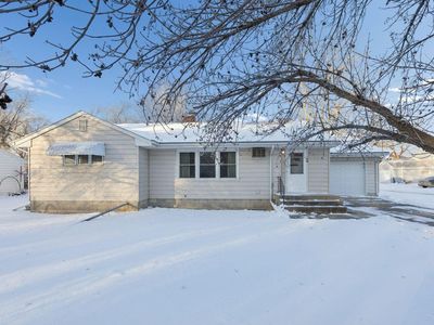 530 3rd St E, Hector, MN, 55342
