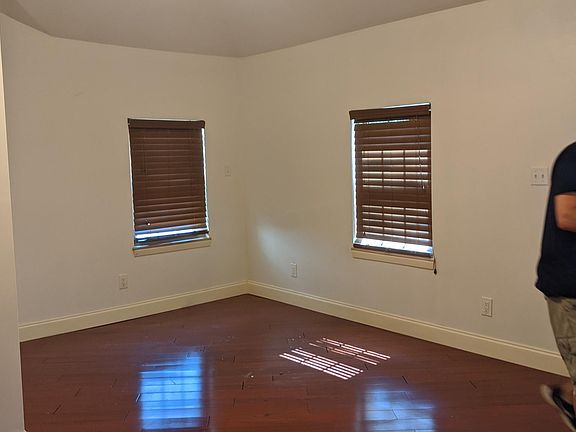 2nd image of 2847 W Brooklyn Ave