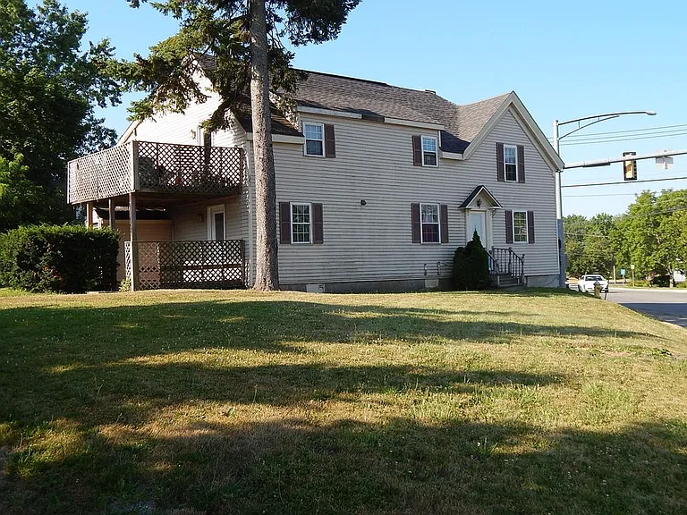 345 Essex St #2 — Photo 7