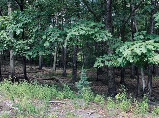 3581 Warwick Ct, Bushkill, PA 18324