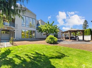 16306 Valhalla Dr, Bothell, WA 98011