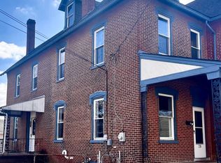 726 Glasgow St, Pottstown, PA 19464
