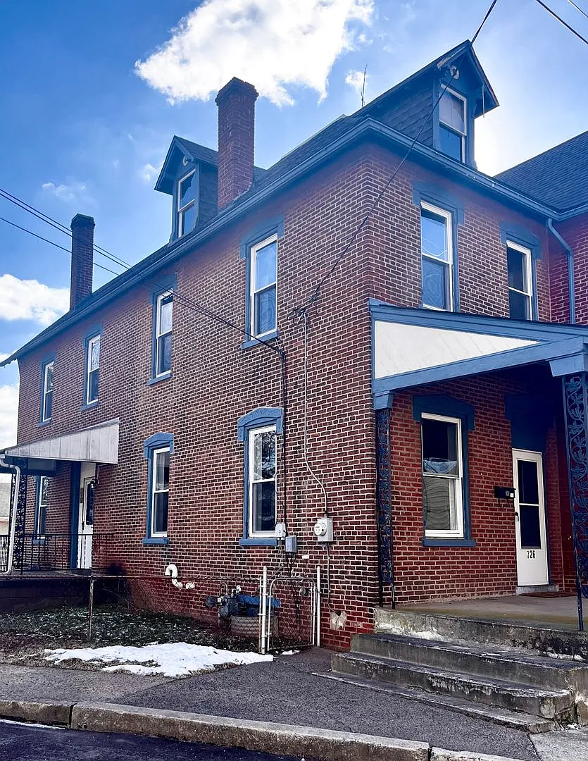 726 Glasgow St photo 1