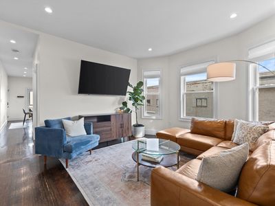 1132 Saratoga St FLOOR 1, Boston, MA, 02128