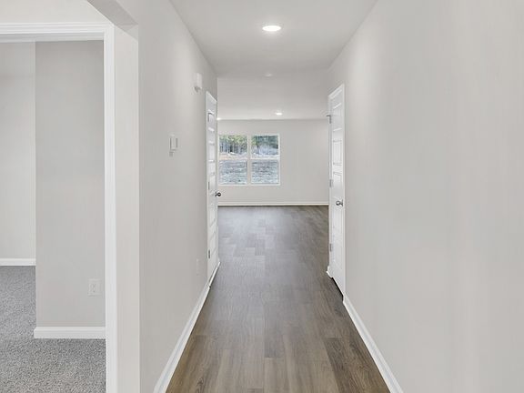 2nd image of 104 Aurora Cir Lot 40