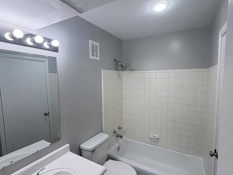 407 N College St #A3 — Photo 9