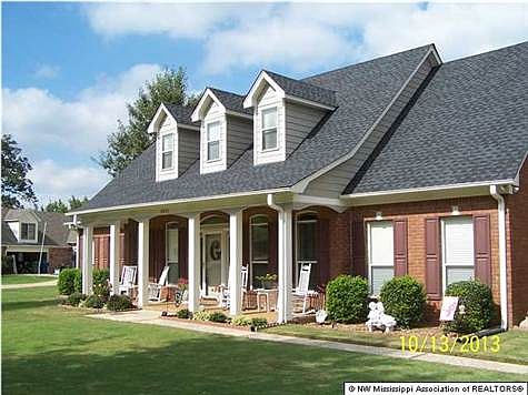 2nd image of 4920 Jessica Dr
