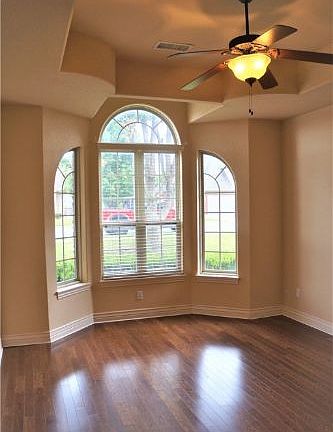 5th image of 5761 Garnet Dr